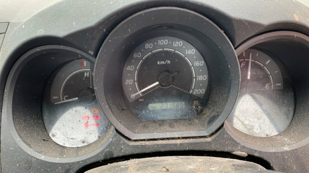 Car Wreckers - Toyota Hilux 2009