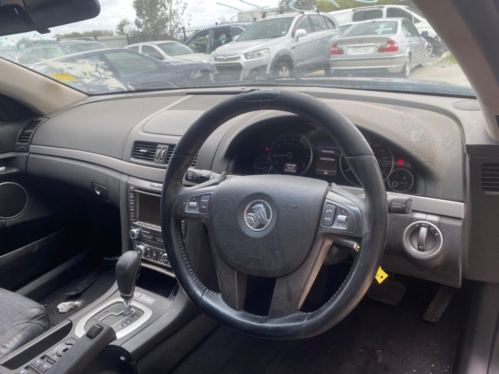 Car Wreckers - Holden Calais 2010 Black Auto Petrol