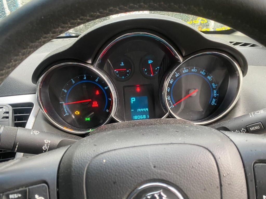 Car Wreckers - Holden Cruze 2010 Black Auto Petrol