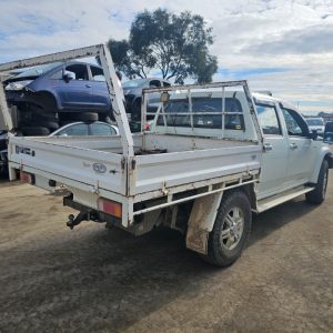 Car Wreckers - Isuzu D-Max 2010 White Auto Petrol