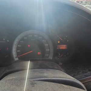 Car Wreckers - Isuzu D-Max 2010 White Auto Petrol