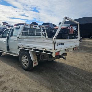 Car Wreckers - Isuzu D-Max 2010 White Auto Petrol