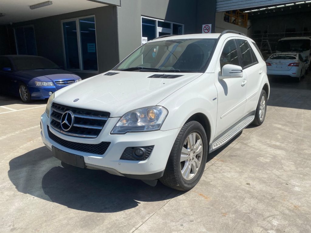 Car Wreckers - Mercedes ML300 2010 White Auto Diesel