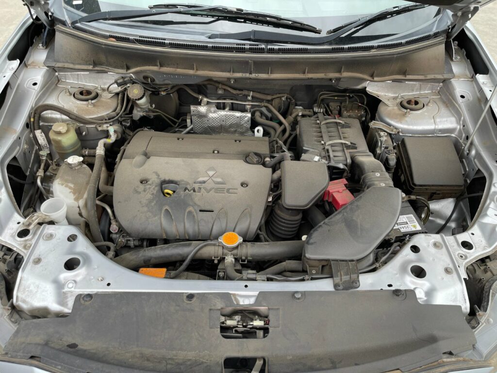 Car Wrecking - 2010 Mitsubishi Outlander