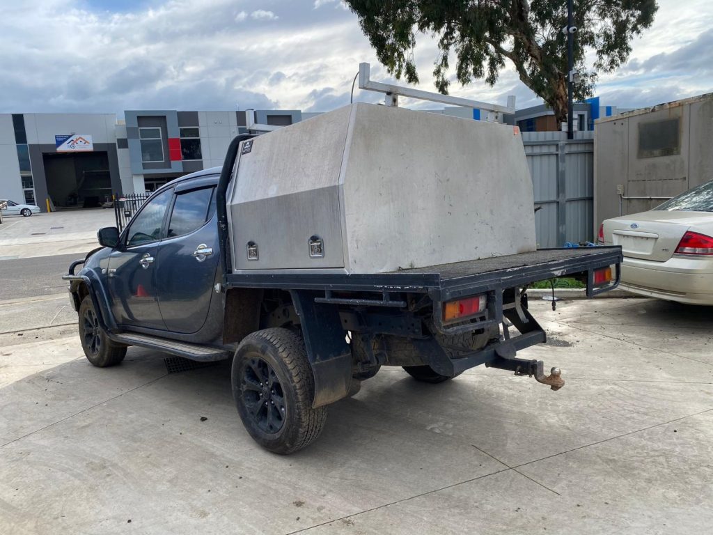 Car Wreckers - Mitsubishi Triton 2010 Black Manual Diesel