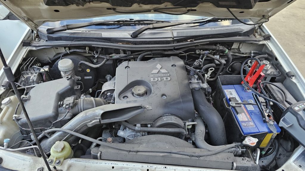 Mitsubishi Triton 2010 KB4T DI-D 2.5L 4D56-HP DOHC 16v Turbo Diesel Direct Inj. 4cyl 131kW Utility AWD