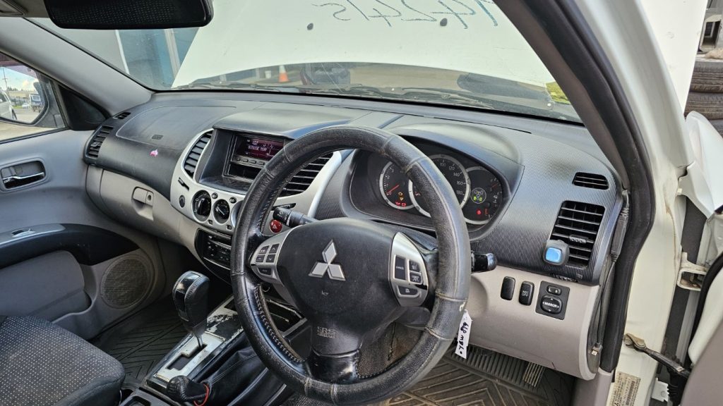 Mitsubishi Triton 2010 KB4T DI-D 2.5L 4D56-HP DOHC 16v Turbo Diesel Direct Inj. 4cyl 131kW Utility AWD
