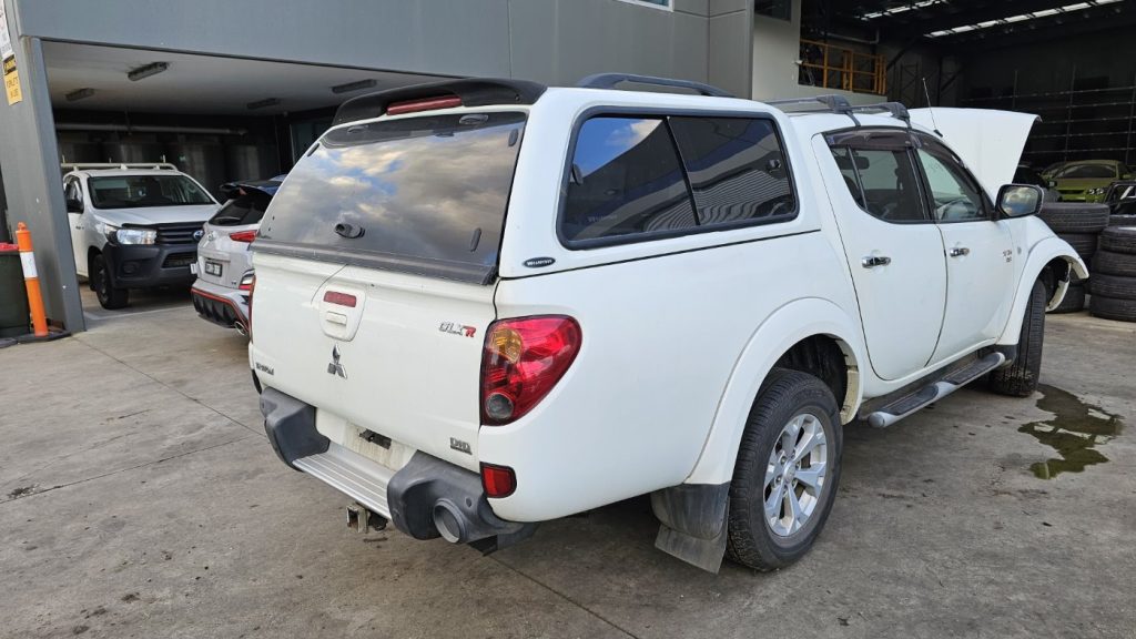 Mitsubishi Triton 2010 KB4T DI-D 2.5L 4D56-HP DOHC 16v Turbo Diesel Direct Inj. 4cyl 131kW Utility AWD