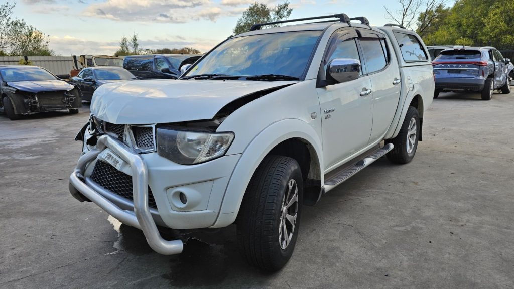 Mitsubishi Triton 2010 KB4T DI-D 2.5L 4D56-HP DOHC 16v Turbo Diesel Direct Inj. 4cyl 131kW Utility AWD