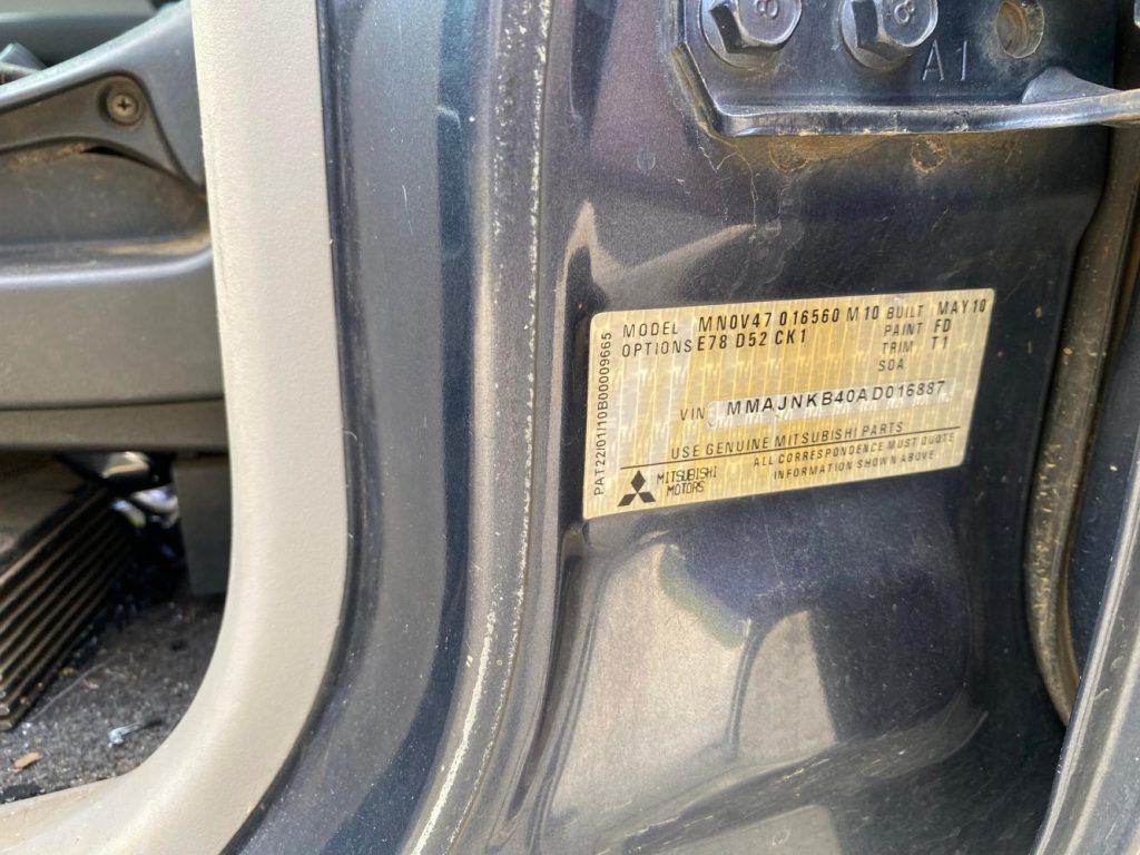 Car Wreckers - Mitsubishi Triton 2010 Black Manual Diesel