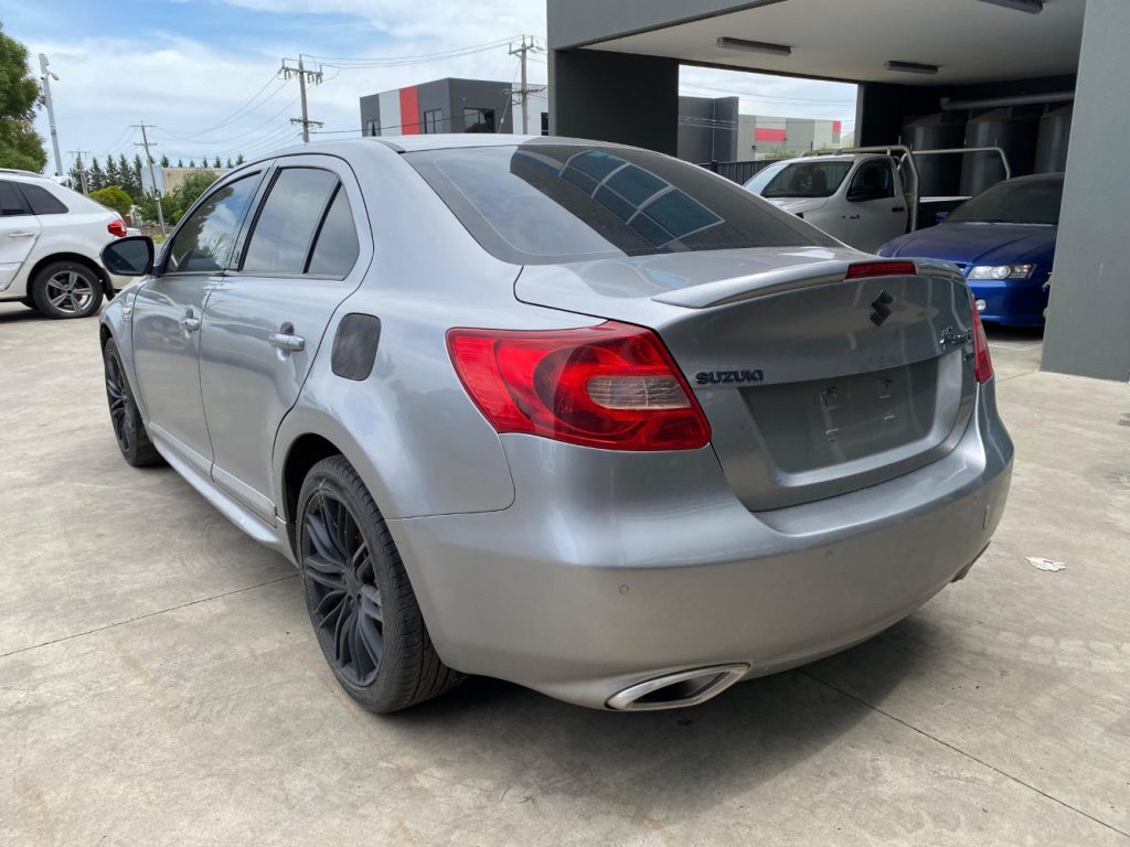 Car Wreckers - Suzuki Kizashi 2010 Silver Auto Petrol