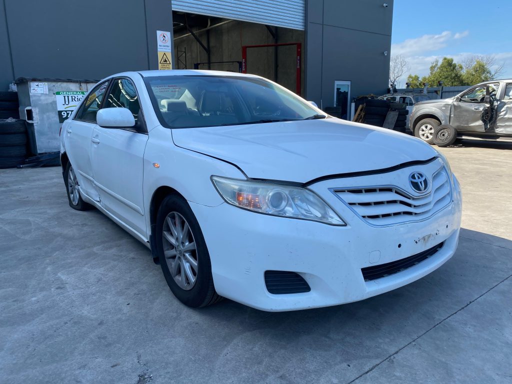 Car Wreckers - Toyota Camry 2010 White Auto Petrol