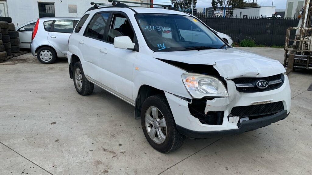 Car Wreckers - Kia Sportage 2010