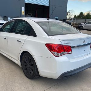 Car Wreckers - Holden Cruze 2011 White Auto Petrol