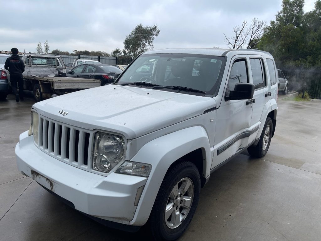 Car Wreckers - Jeep Cherokee 2011 White Auto