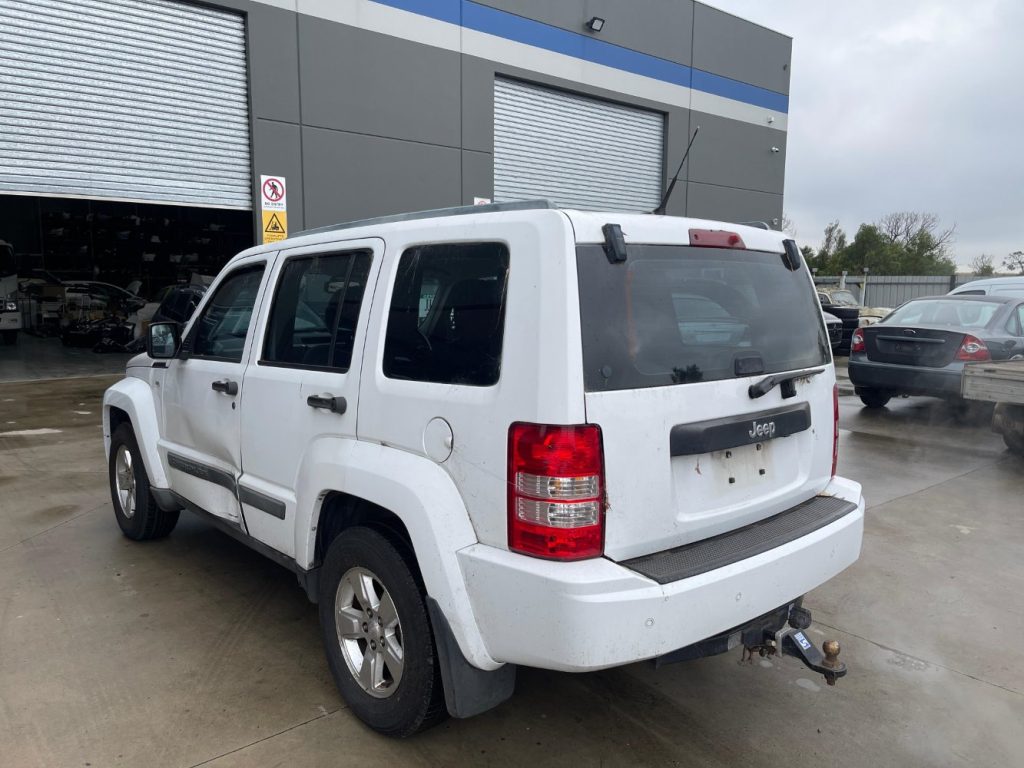 Car Wreckers - Jeep Cherokee 2011 White Auto