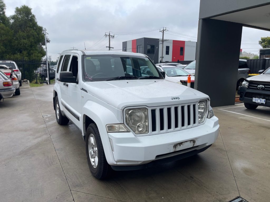 Car Wreckers - Jeep Cherokee 2011 White Auto