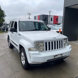 Car Wreckers - Jeep Cherokee 2011 White Auto