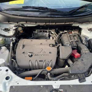 Car Wreckers - Mitsubishi Outlander 2011 White Auto Petrol