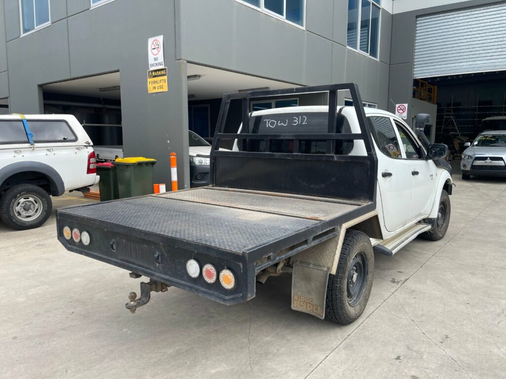 Car Wrecking - 2011 Mitsubishi Triton