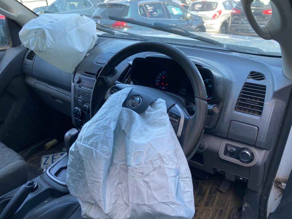 Car Wreckers - Holden Colorado 2012 White Auto Diesel