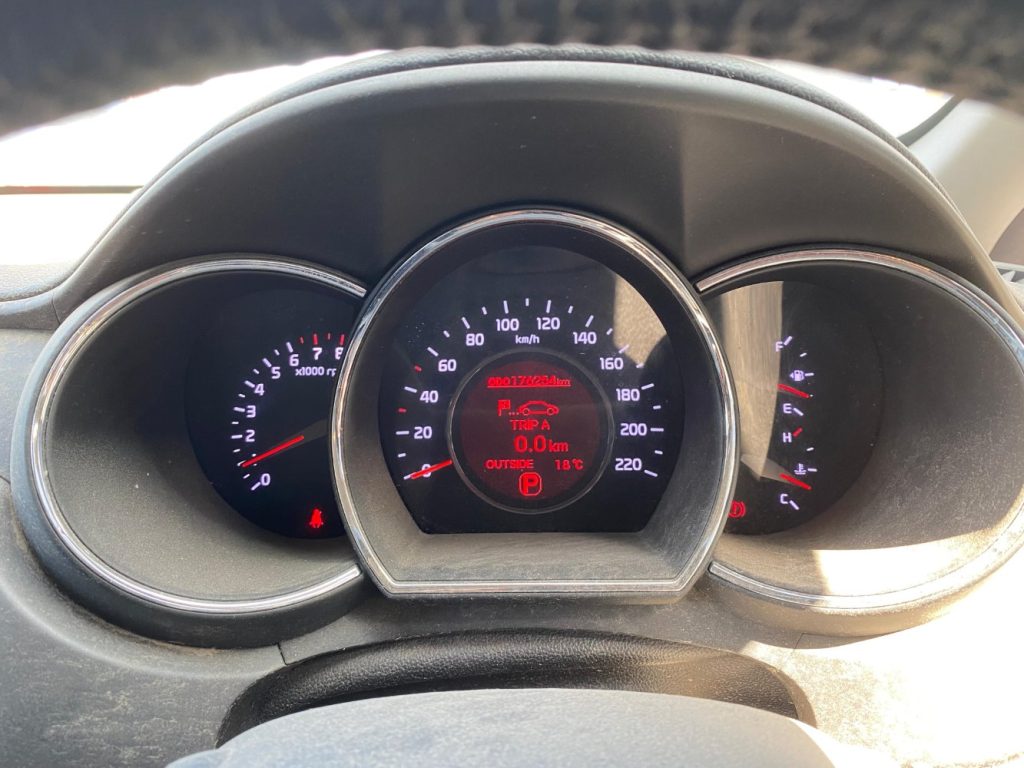 Car Wreckers - Kia Rio 2012 Black Auto Petrol