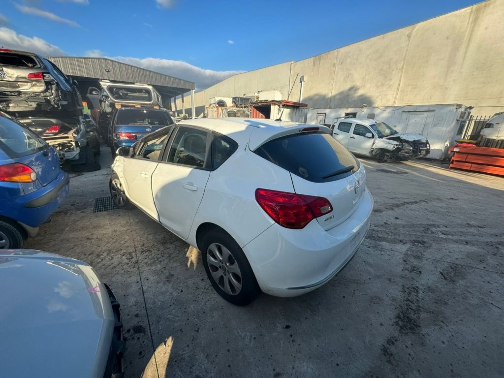 Car Wreckers - Opel Astra 2012 White Auto