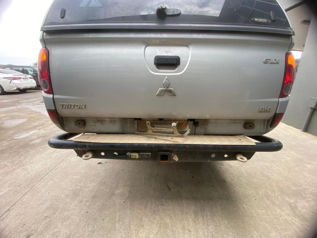 Car Wreckers - Mitsubishi Triton 2012 Silver Manual Diesel