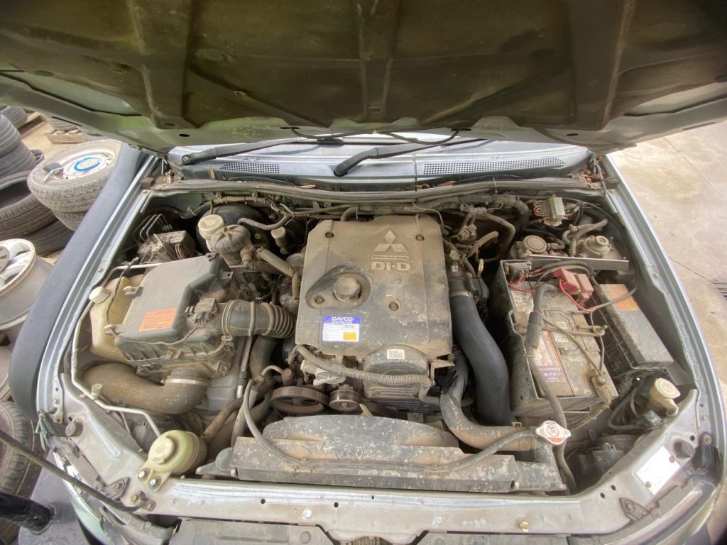 Car Wreckers - Mitsubishi Triton 2012 Silver Manual Diesel