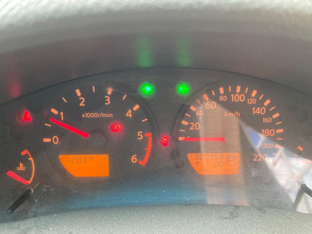 Car Wreckers - Nissan Navara 2012 White Auto Diesel