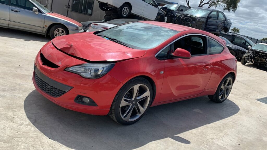 Car Wreckers - Opel Astra 2012