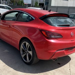 Car Wreckers - Opel Astra 2012