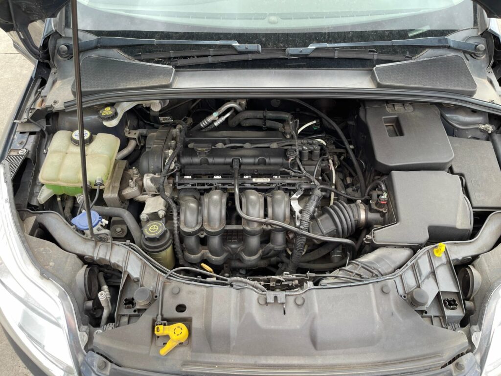 Car Wrecking - 2013 Ford Focus