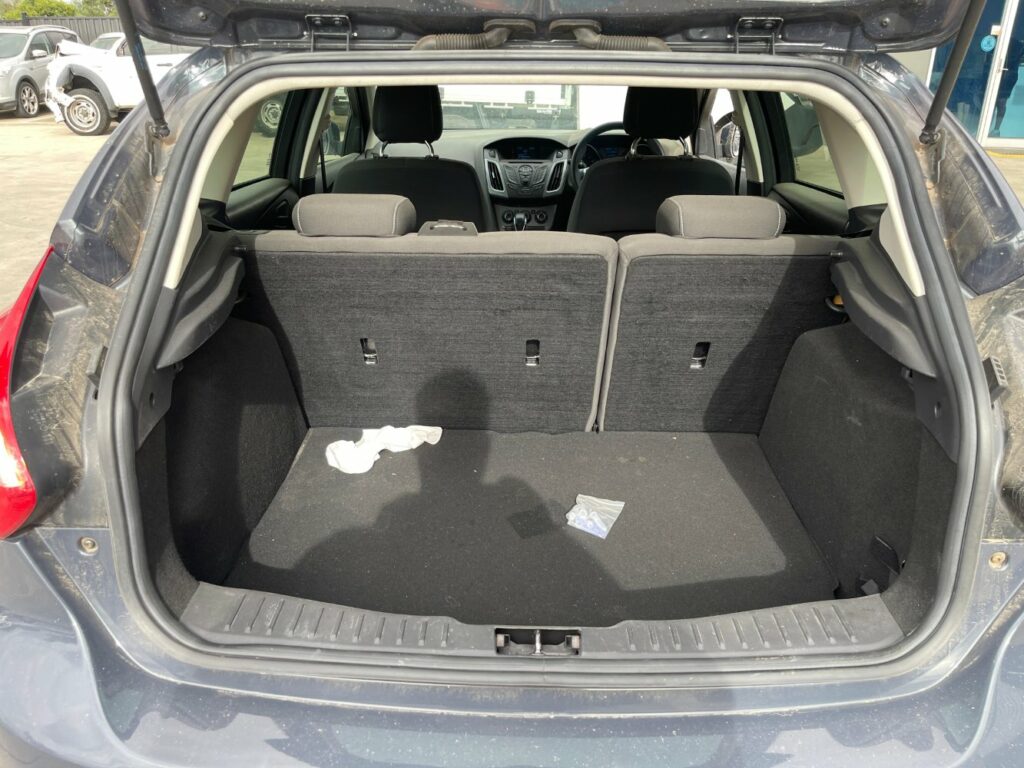 Car Wrecking - 2013 Ford Focus