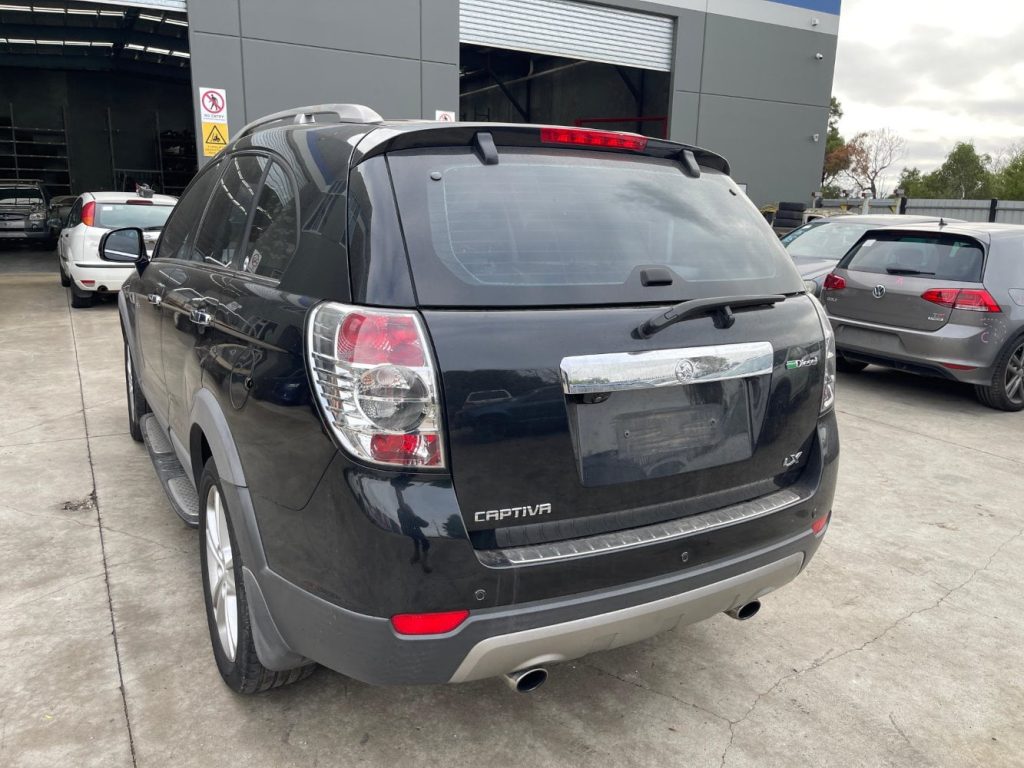Holden Captiva 2013 5 CG Gen. II TD 2.2L Z 22 D1 Euro 5 DOHC 16v Turbo Diesel Direct Inj. 4cyl 135kW SUV AWD