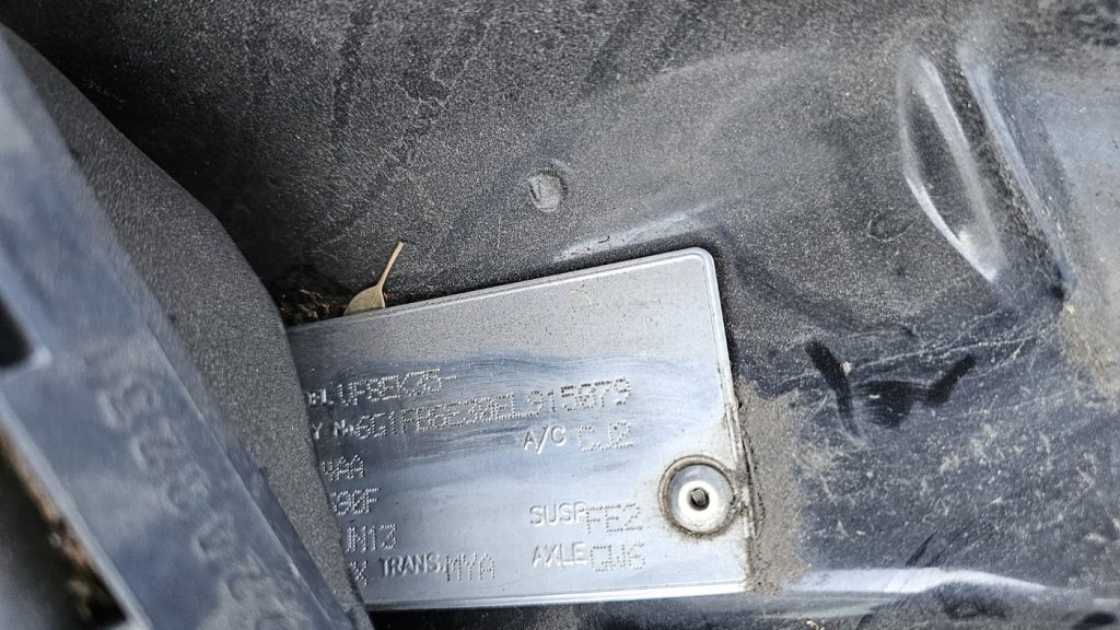 Car Wreckers - Holden Commodore Wagon 2013 Black Auto Petrol