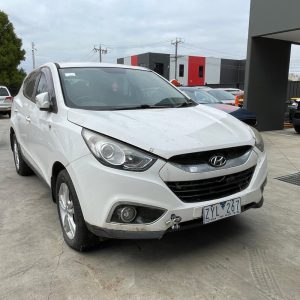 Car Wreckers - Hyundai ix35 2013 White Auto Petrol