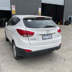 Car Wreckers - Hyundai ix35 2013 White Auto Petrol