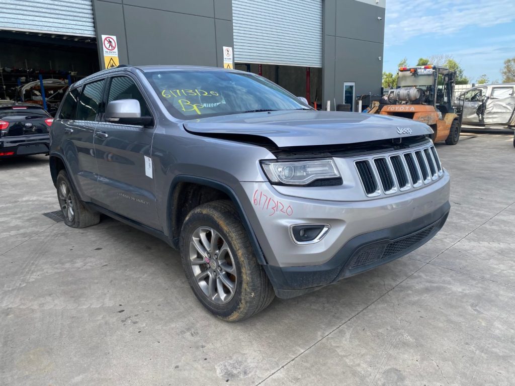 Car Wreckers - Jeep Grand Cherokee 2013 Silver Auto Petrol
