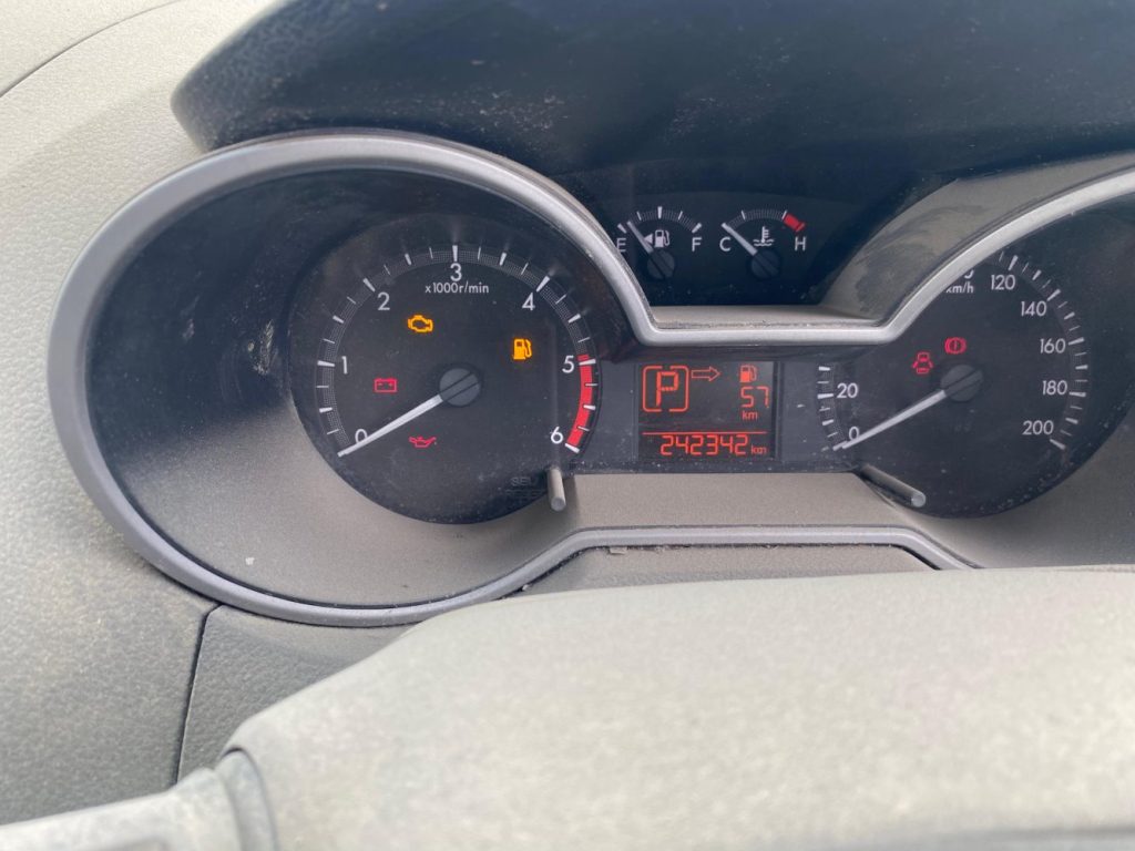 Car Wreckers - Mazda BT-50 2013 White Auto Petrol