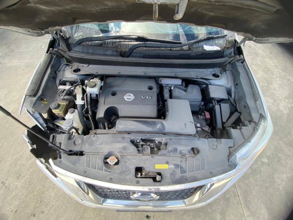Car Wreckers - Nissan Pathfinder 2013 Silver Auto Petrol