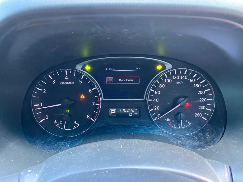 Car Wreckers - Nissan Pathfinder 2013 Silver Auto Petrol