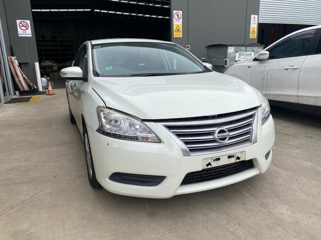 Car Wreckers - Nissan Pulsar 2013 White Auto Petrol