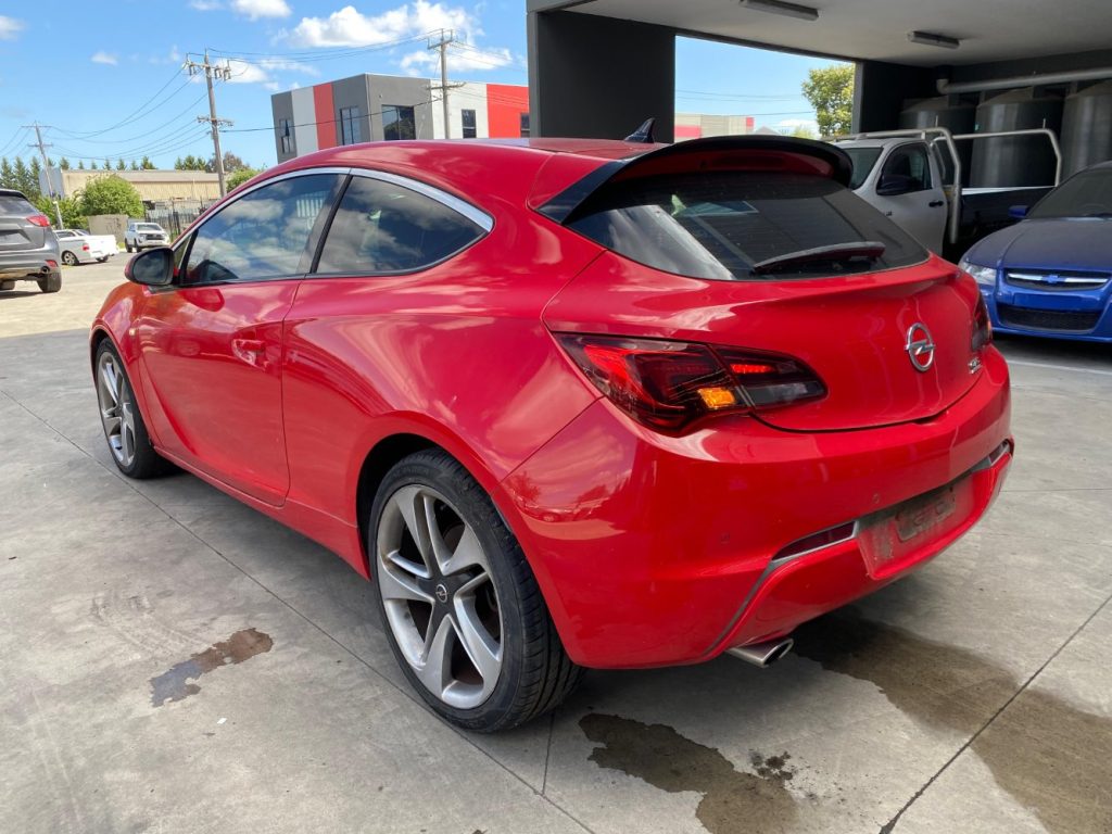 Car Wreckers - Opel Astra 2013 Red Auto Petrol
