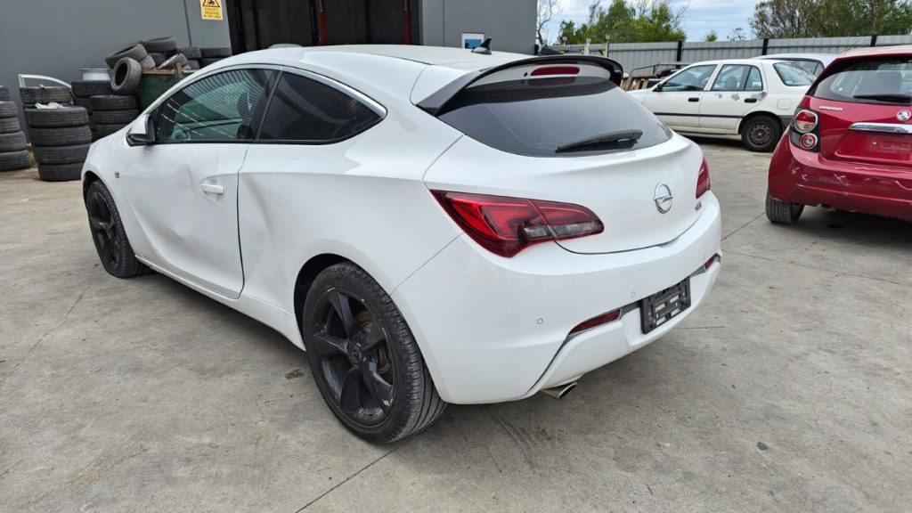 Car Wreckers - Opel Astra 2013 White Auto Petrol