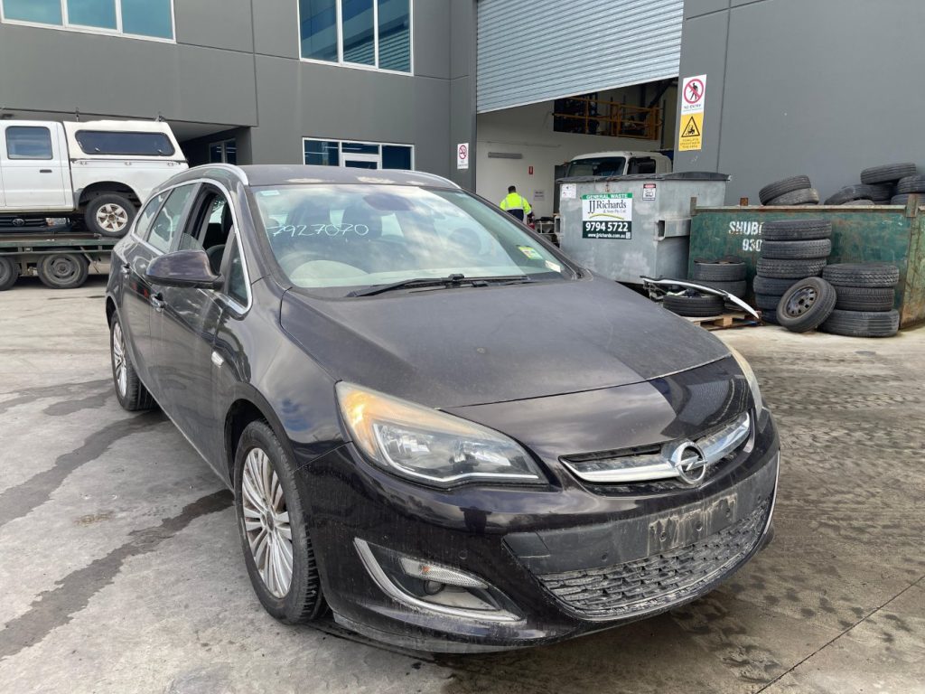 Car Wreckers - Opel Astra 2013 Black Auto Petrol