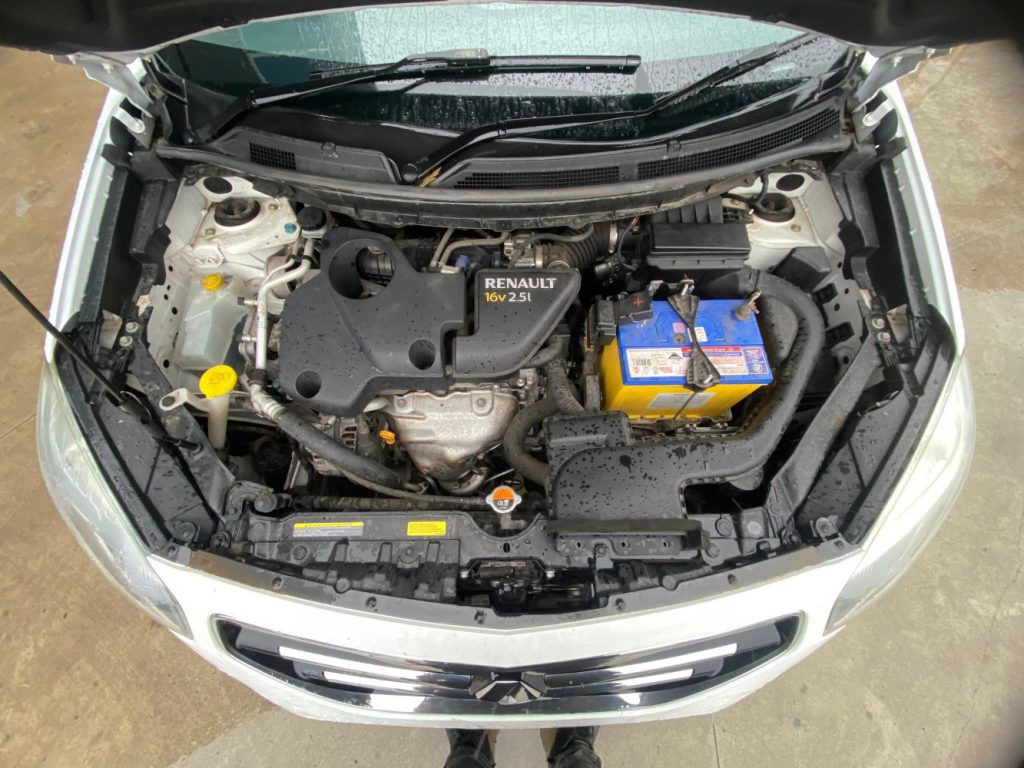 Car Wreckers - Renault Koleos 2013 White Auto