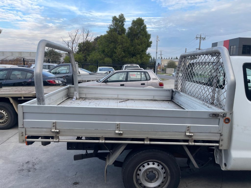 Car Wreckers - Toyota Hilux 2013 White Auto