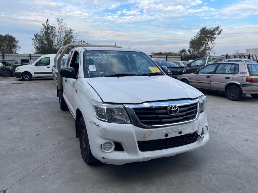 Car Wreckers - Toyota Hilux 2013 White Auto