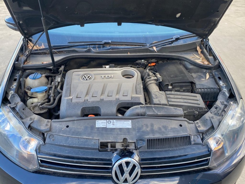 Car Wreckers - Volkswagen Golf 2013 Black Auto Diesel